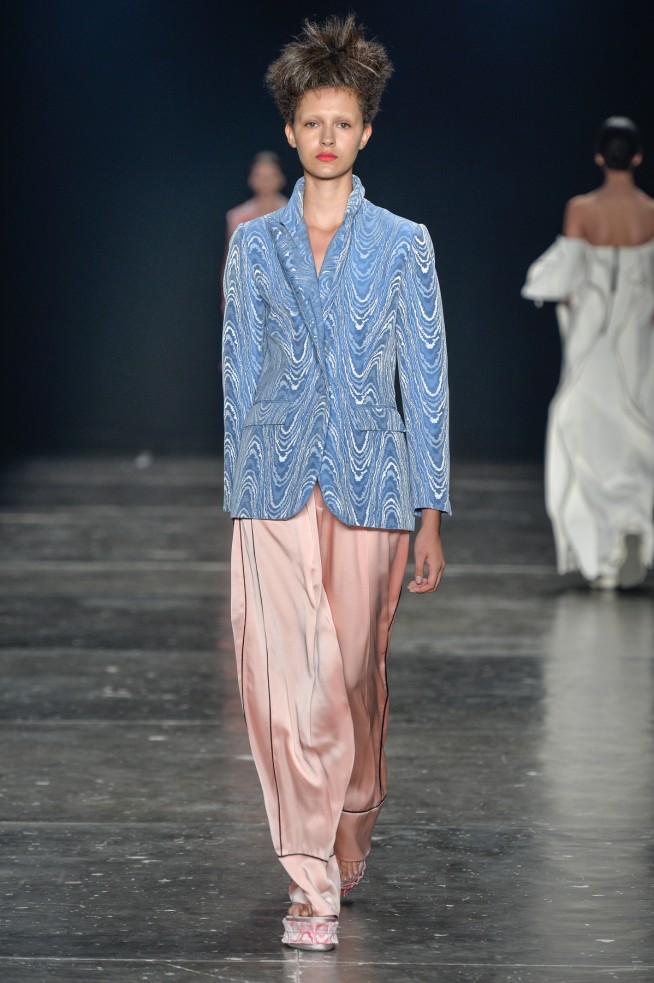 apartamento05-spfw-verao17-lookbook-15-654x983