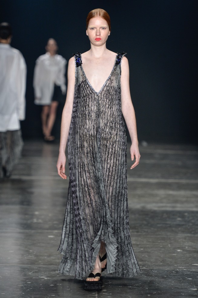 apartamento05-spfw-verao17-lookbook-24-654x983